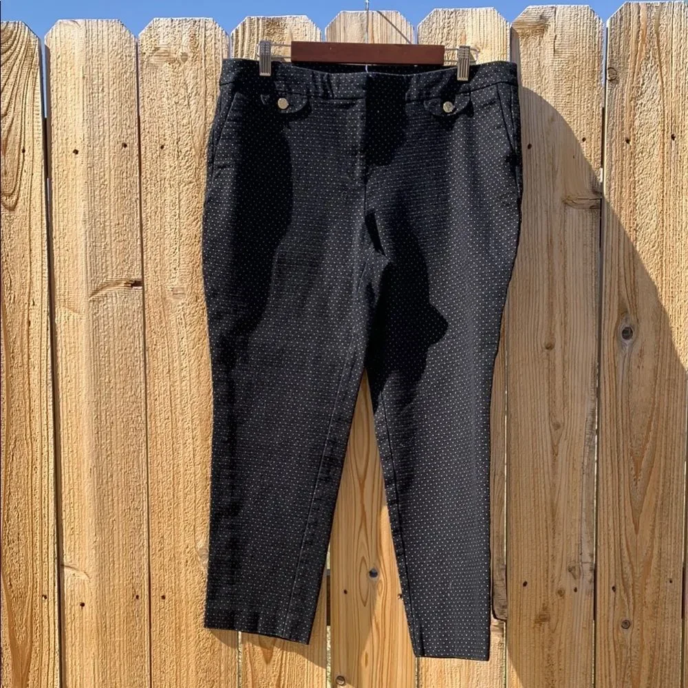 Take 50% OFF- Anne Klein Black and White Pants, Size-12